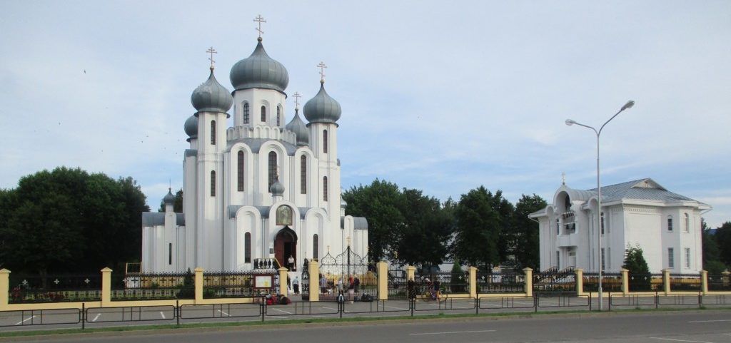 Храм преподобного Серафима Саровского в г. Белоозерске