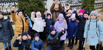 Волонтёрская  экологическая  акция Серафимовской воскресной школы «Поможем зимой птицам»